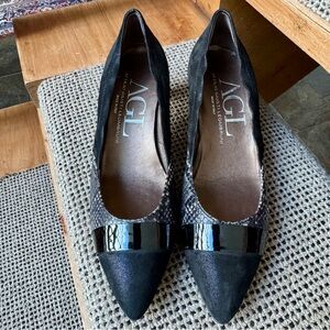 AGL Black Pointed Toe Low Heel Pump, 8.5 US